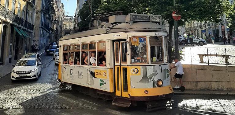 METZ CONNECT carros eléctricos Straße