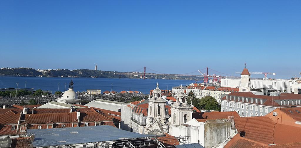 METZ CONNECT Lissabon Panoramablick
