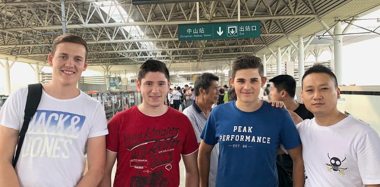 METZ CONNECT Gruppenbild