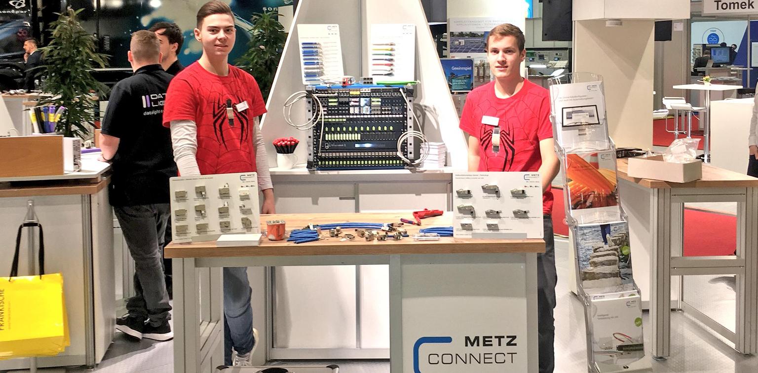 METZ CONNECT Azubibasteltisch 2019